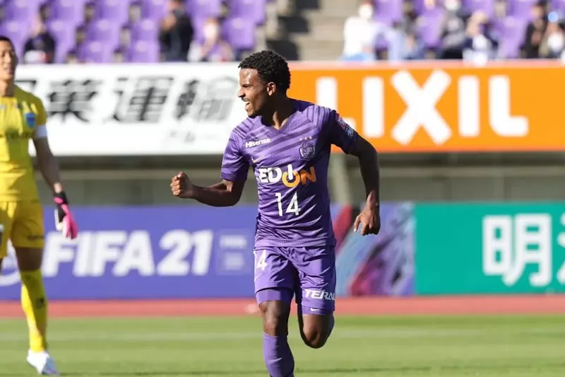 ezequiel botafogo sanfrecce hiroshima