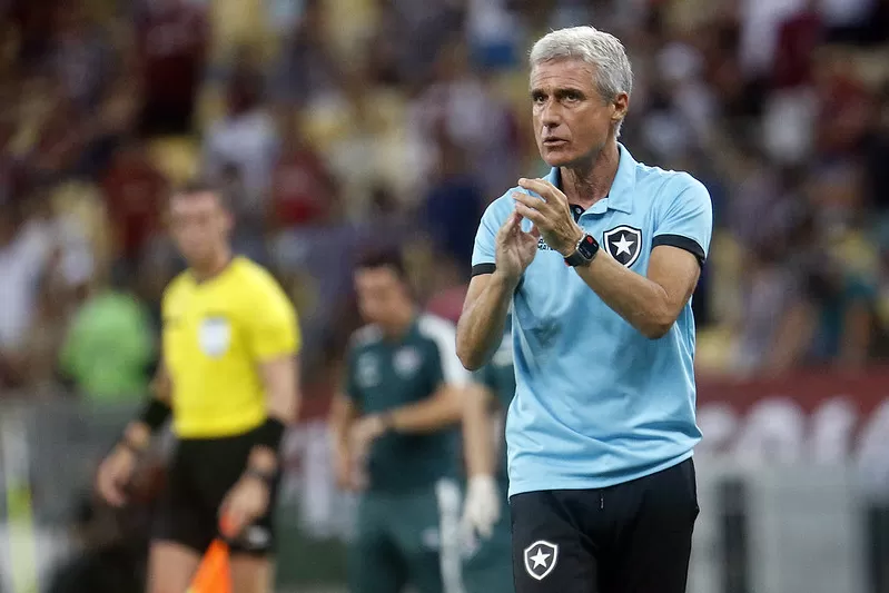 luis castro botafogo fluminense