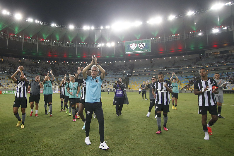 luis castro botafogo fluminense campeonato carioca