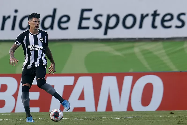 victor cuesta botafogo internacional