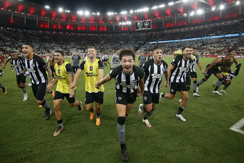 botafogo liderança flamengo campeonato brasileiro