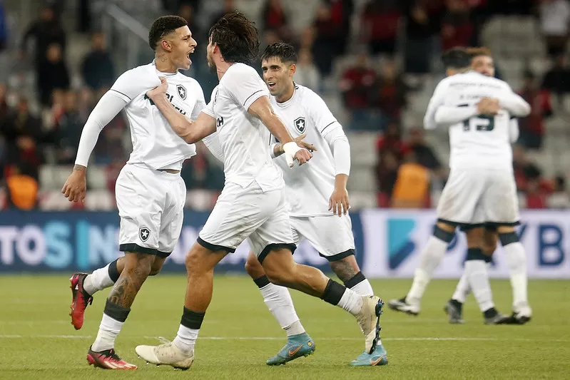 luis henrique luis castro botafogo athletico