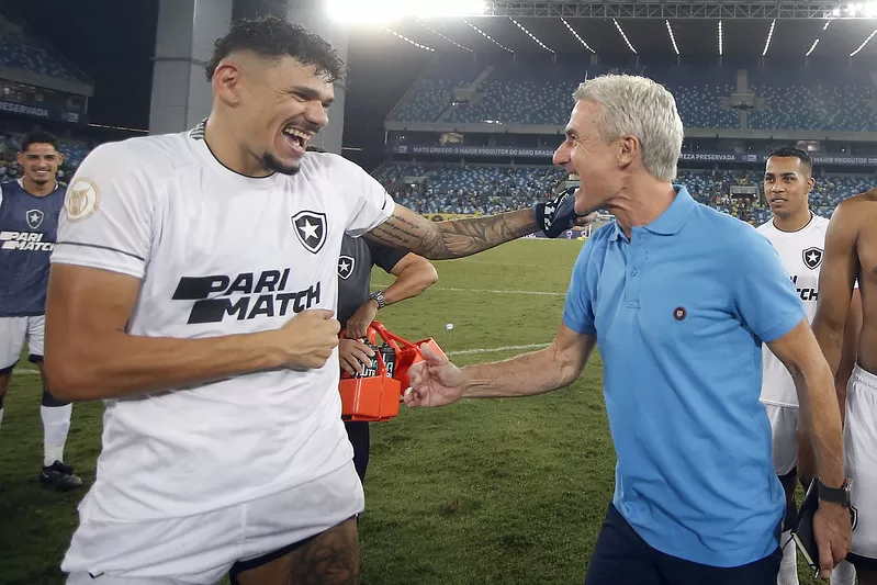 luis castro botafogo cuiaba campeonato brasileiro