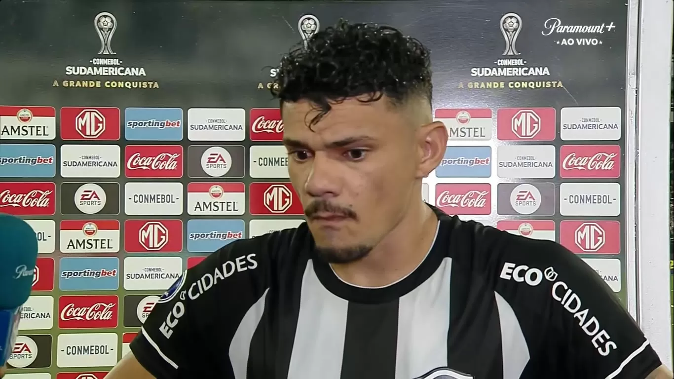 tiquinho soares botafogo magallanes