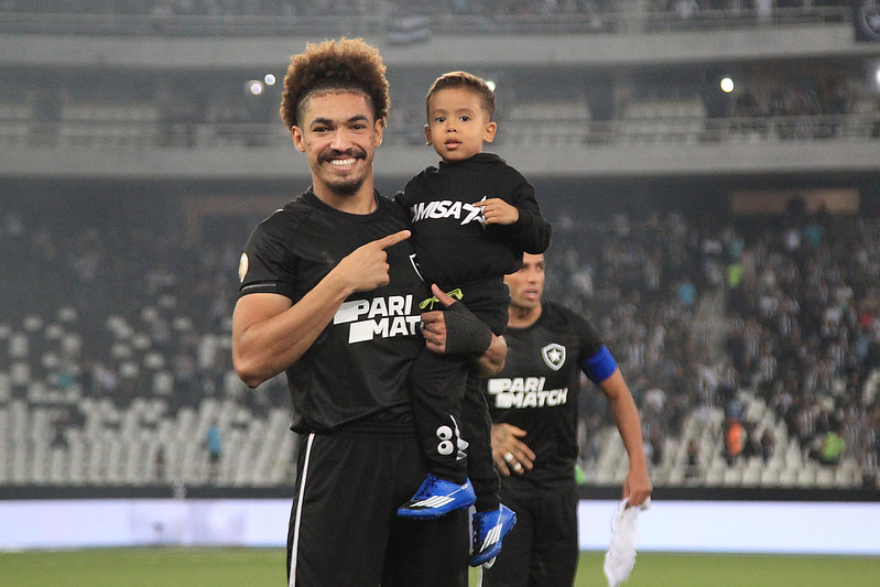 adryelson botafogo dinamo moscou