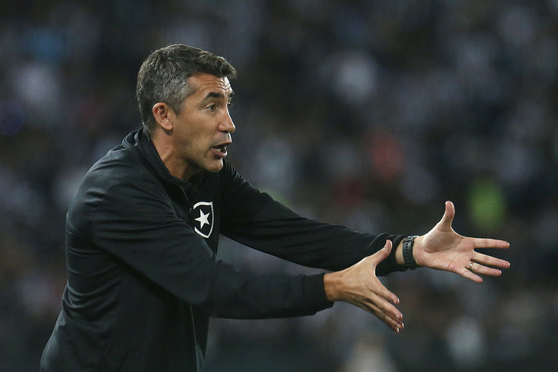 bruno lage botafogo coritiba campeonato brasileiro