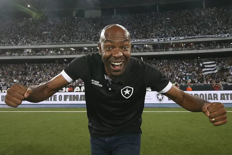 claudio caçapa botafogo red bull bragantino