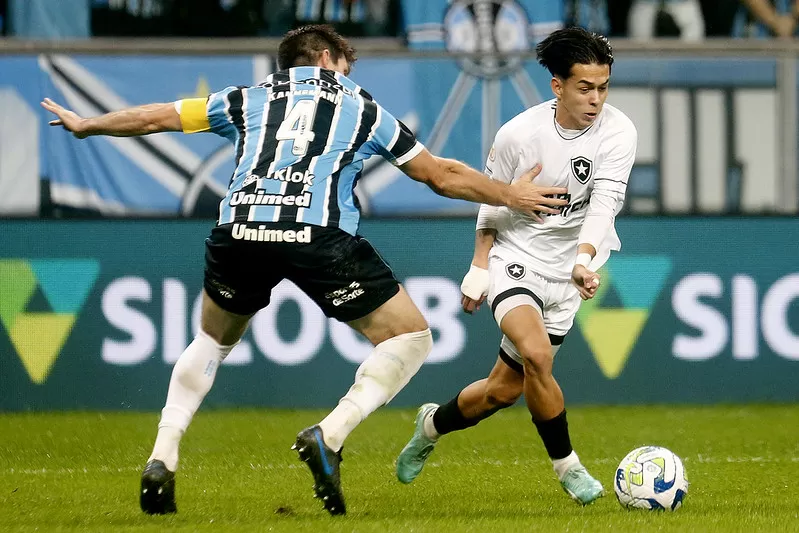 matias segovia botafogo patronato