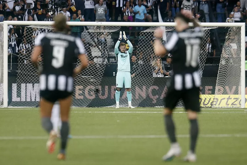 perri botafogo coritiba