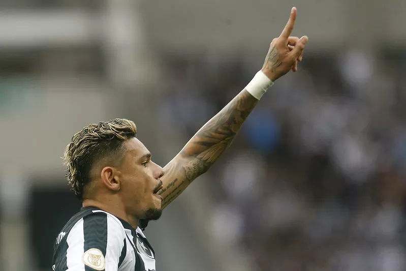 tiquinho soares botafogo bruno lage coritiba