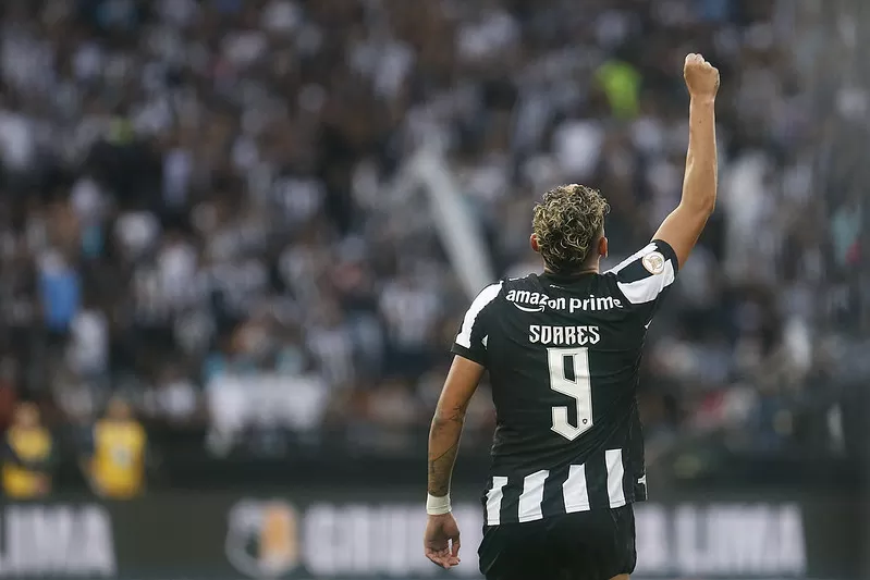 tiquinho soares botafogo