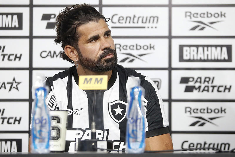 diego costa botafogo apresentado nilton santos