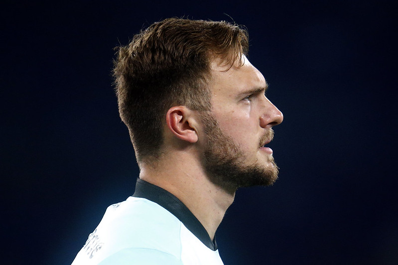 lucas perri botafogo lyon