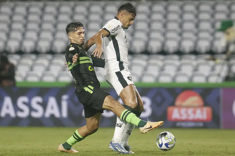 botafogo coritiba tiquinho soares