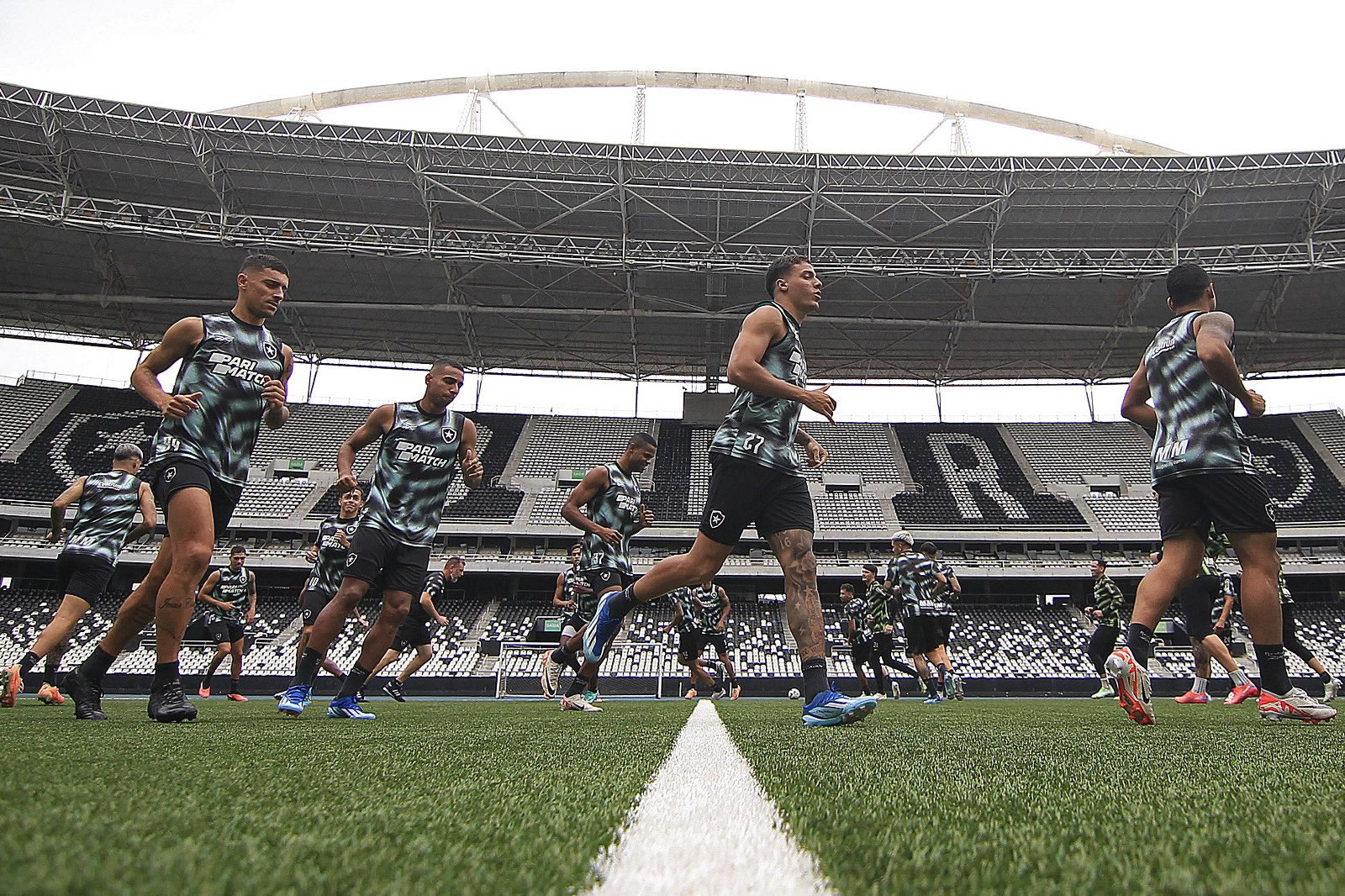 Botafogo divulga relacionados para jogo contra a Portuguesa pela Taça Rio;  veja lista - Fogo na Rede