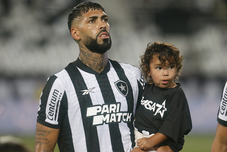 botafogo portuguesa alexander barboza