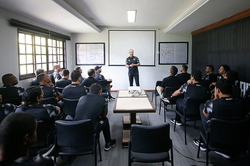 botafogo reapresentação espaco lonier