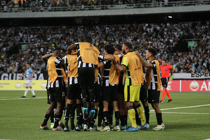 botafogo aurora estadio nilton santos