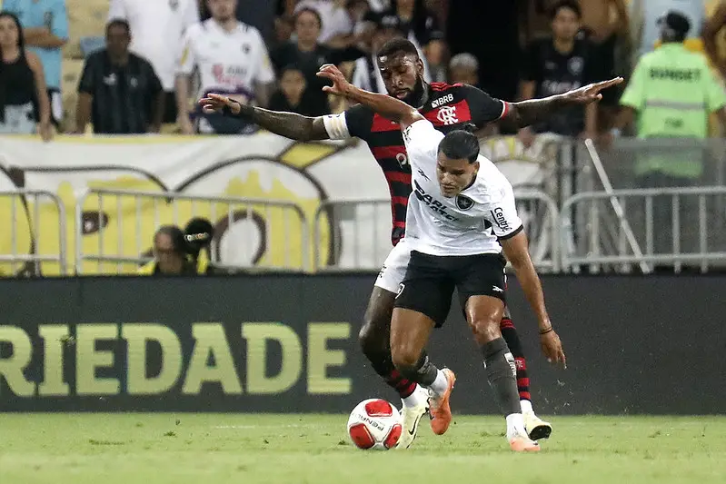 botafogo flamengo danilo barbosa campeonato carioca