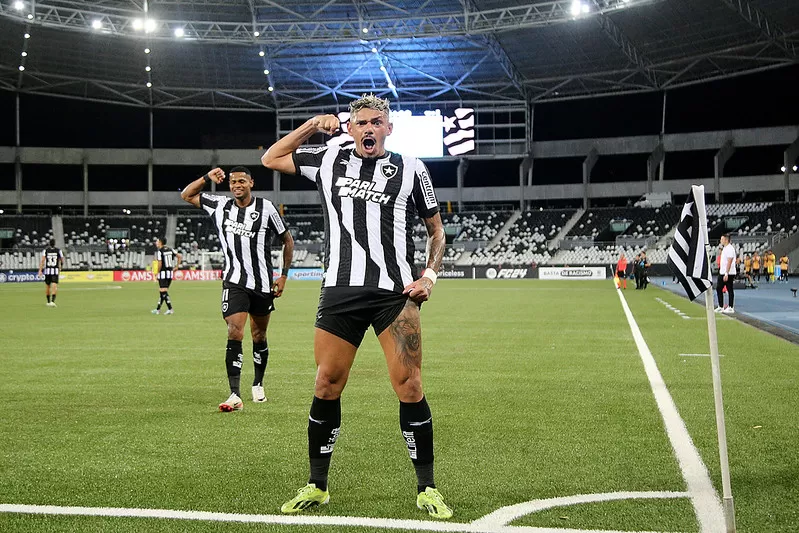 tiquinho junior santos botafogo aurora