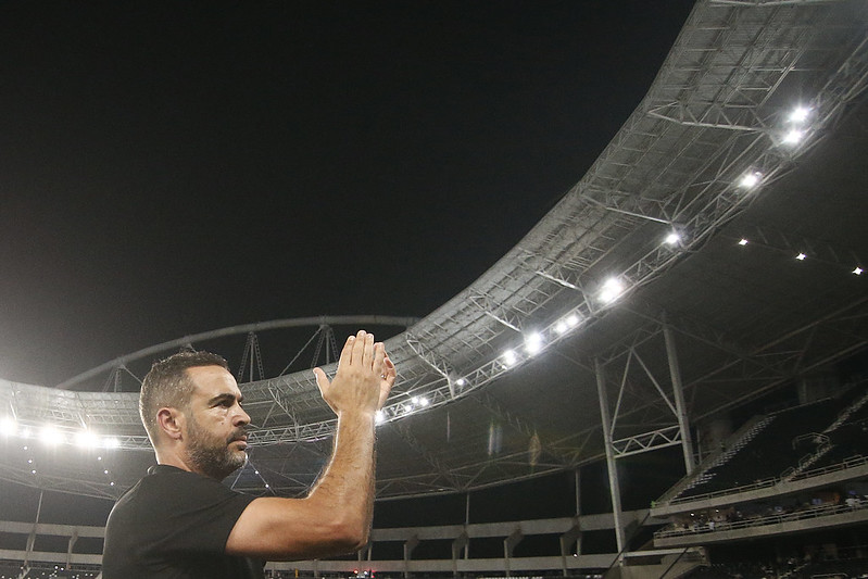 Botafogo universitario artur jorge torcida