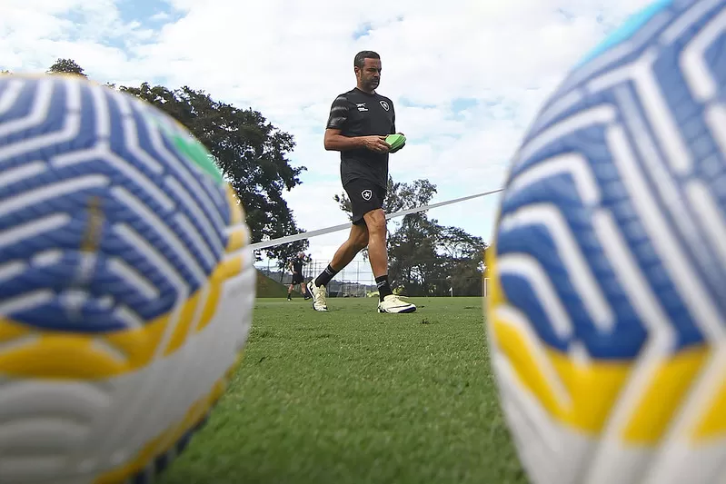 botafogo atletico-go artur jorge