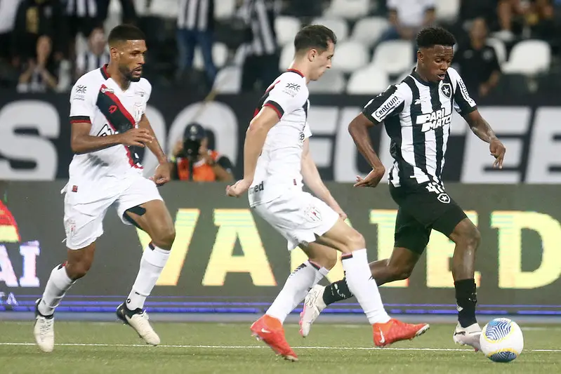 botafogo atletico-go jeffinho