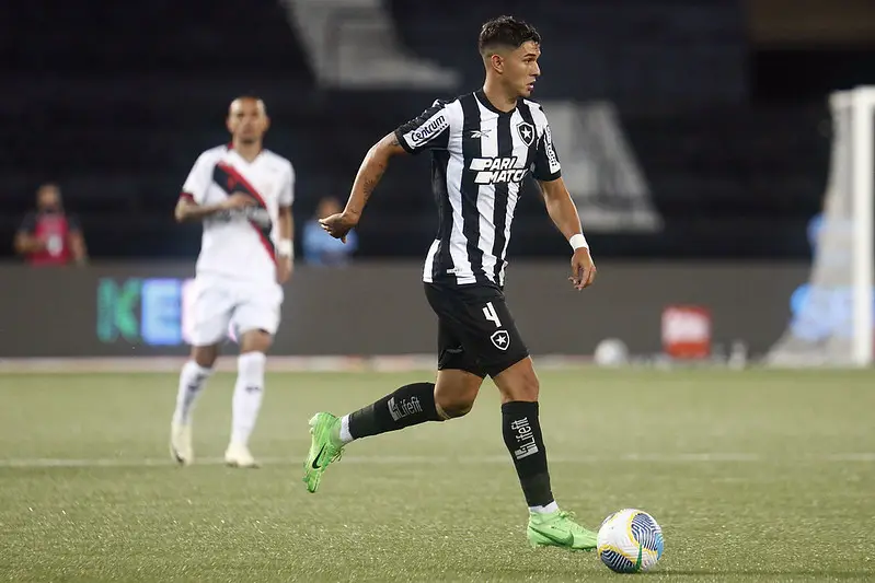 botafogo atletico-go mateo ponte