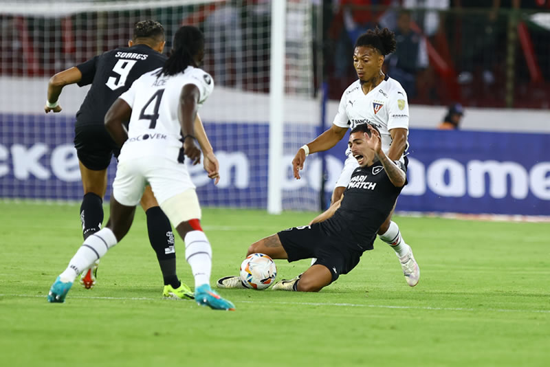 botafogo ldu libertadores charles gavin