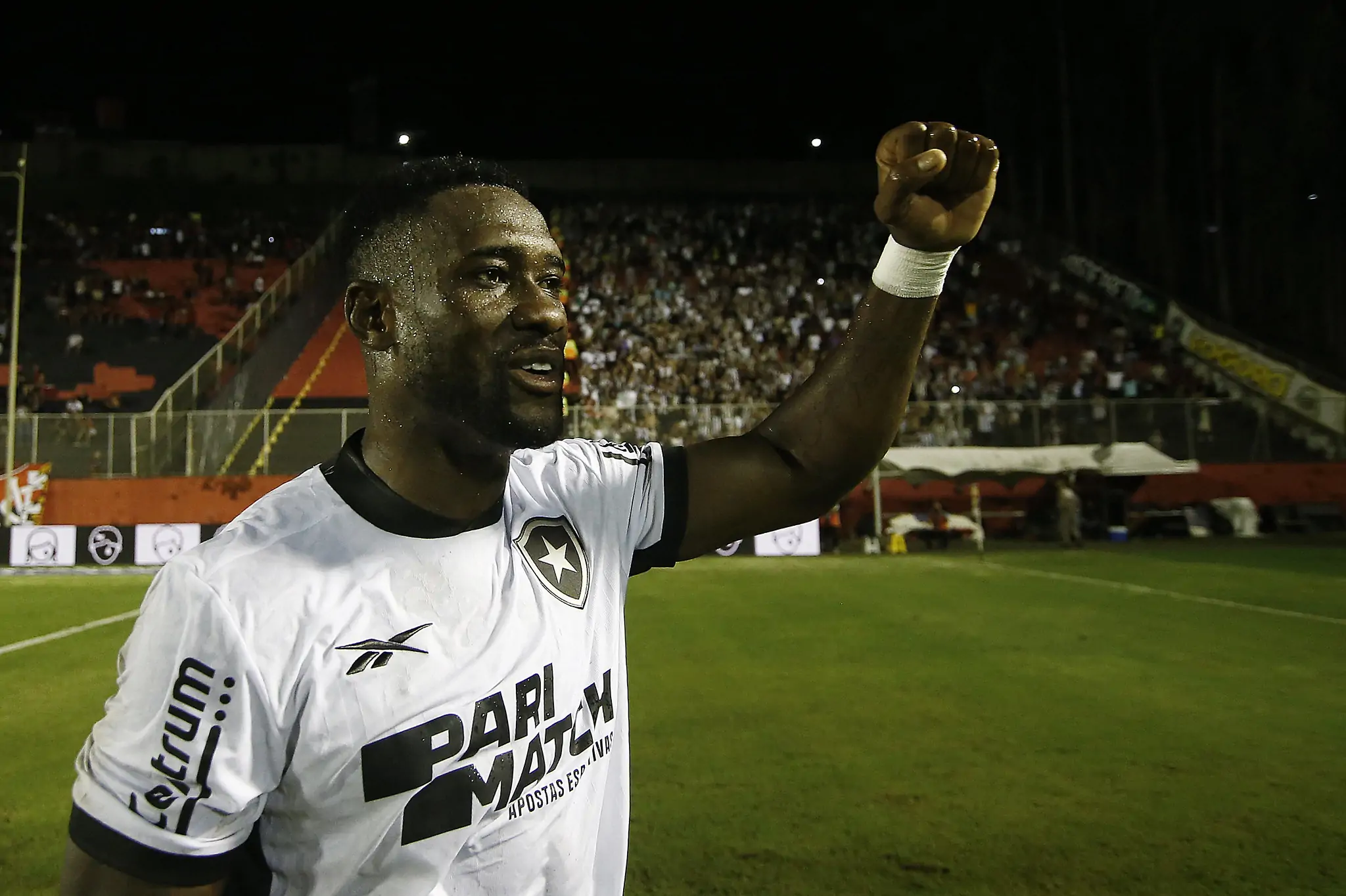 botafogo vitoria bastos