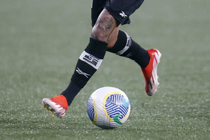 botafogo vitória léo condé gramado