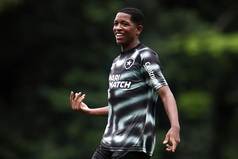 botafogo yarlen multa rescisoria