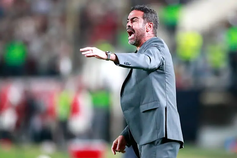 universitario botafogo tecnico artur jorge