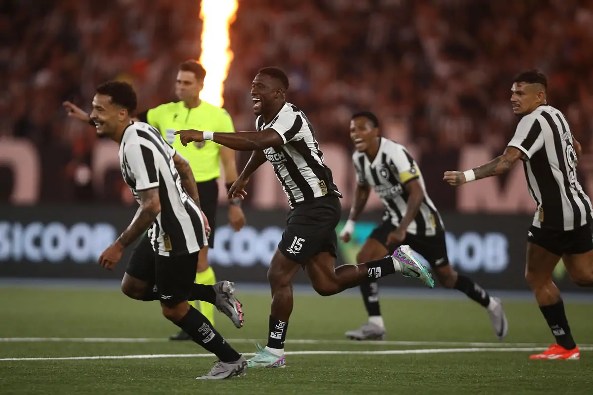 botafogo fluminense bastos