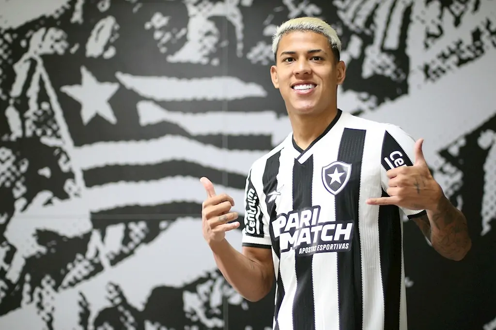 botafogo matheus martins anuncia