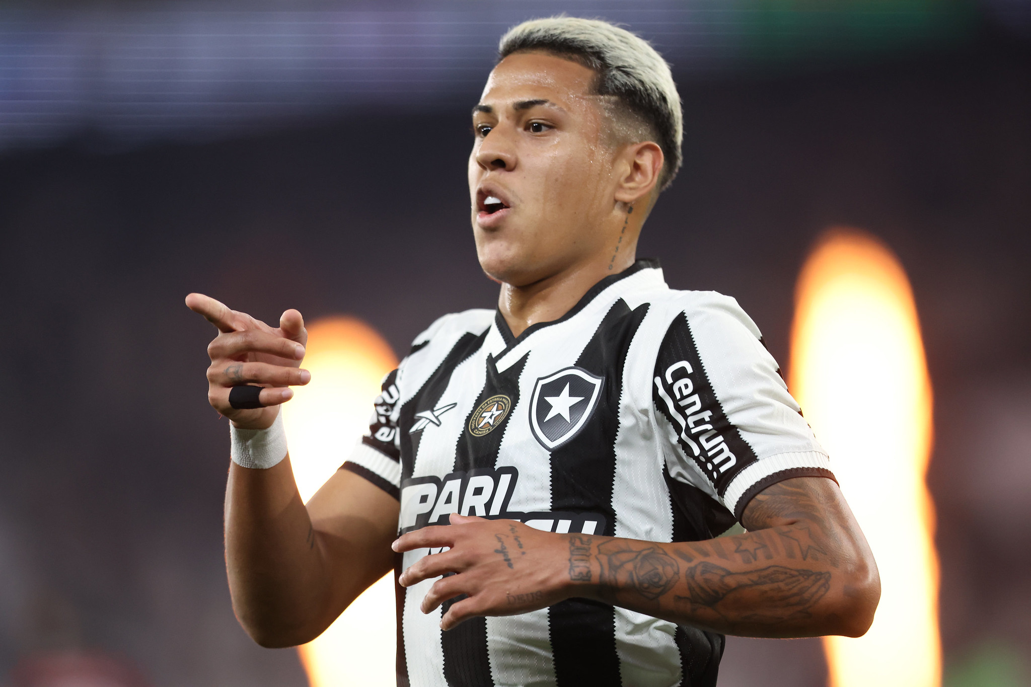 botafogo flamengo matheus martins