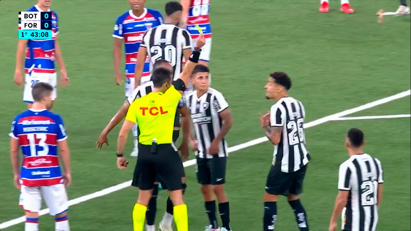 botafogo fortaleza gregore amarelo