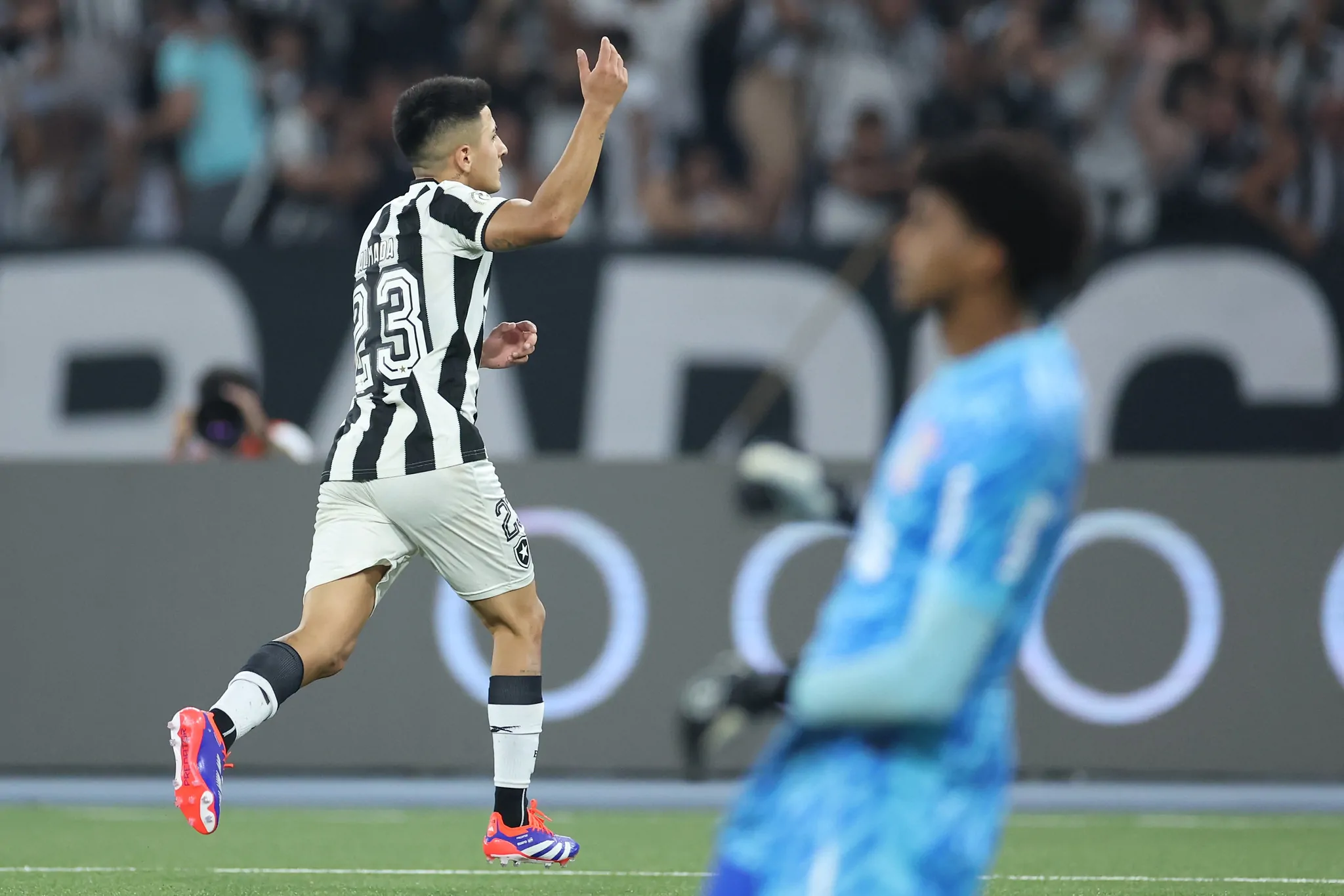 botafogo corinthians thiago almada
