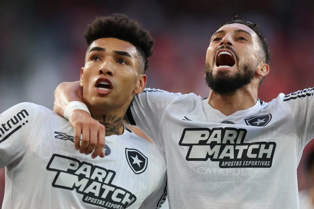 igor jesus alex telles athletico botafogo