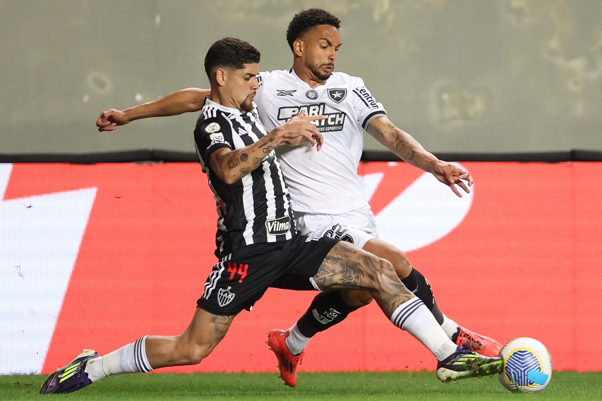 botafogo atletico-mg vitinho