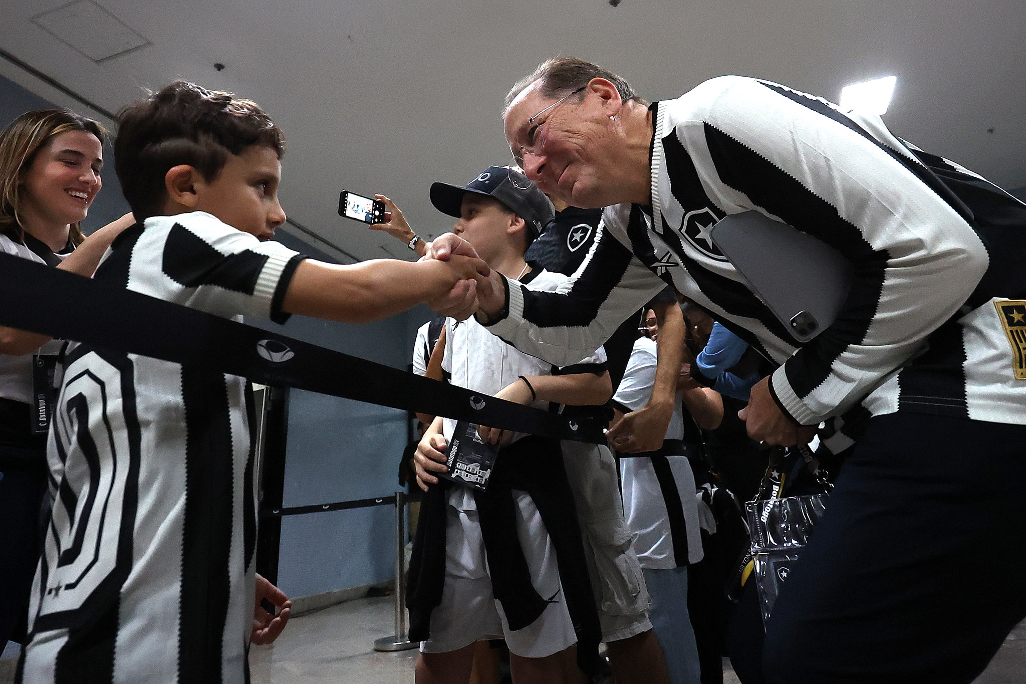 botafogo vitoria john textor crianca