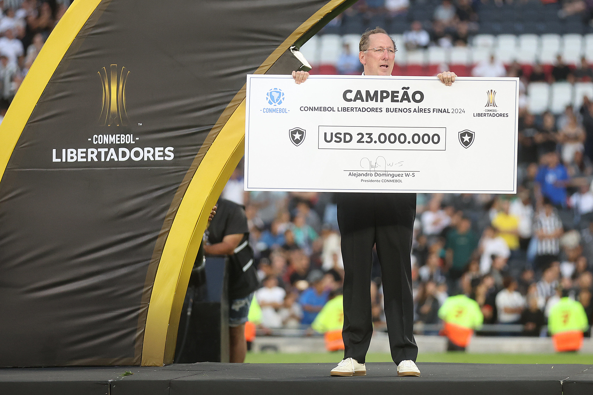 botafogo campeao libertadores textor cheque