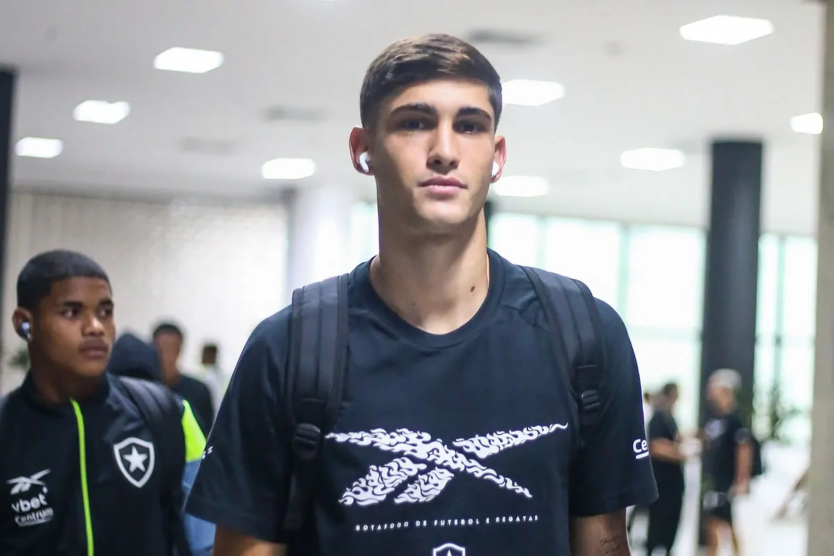 valentin adamo botafogo portuguesa