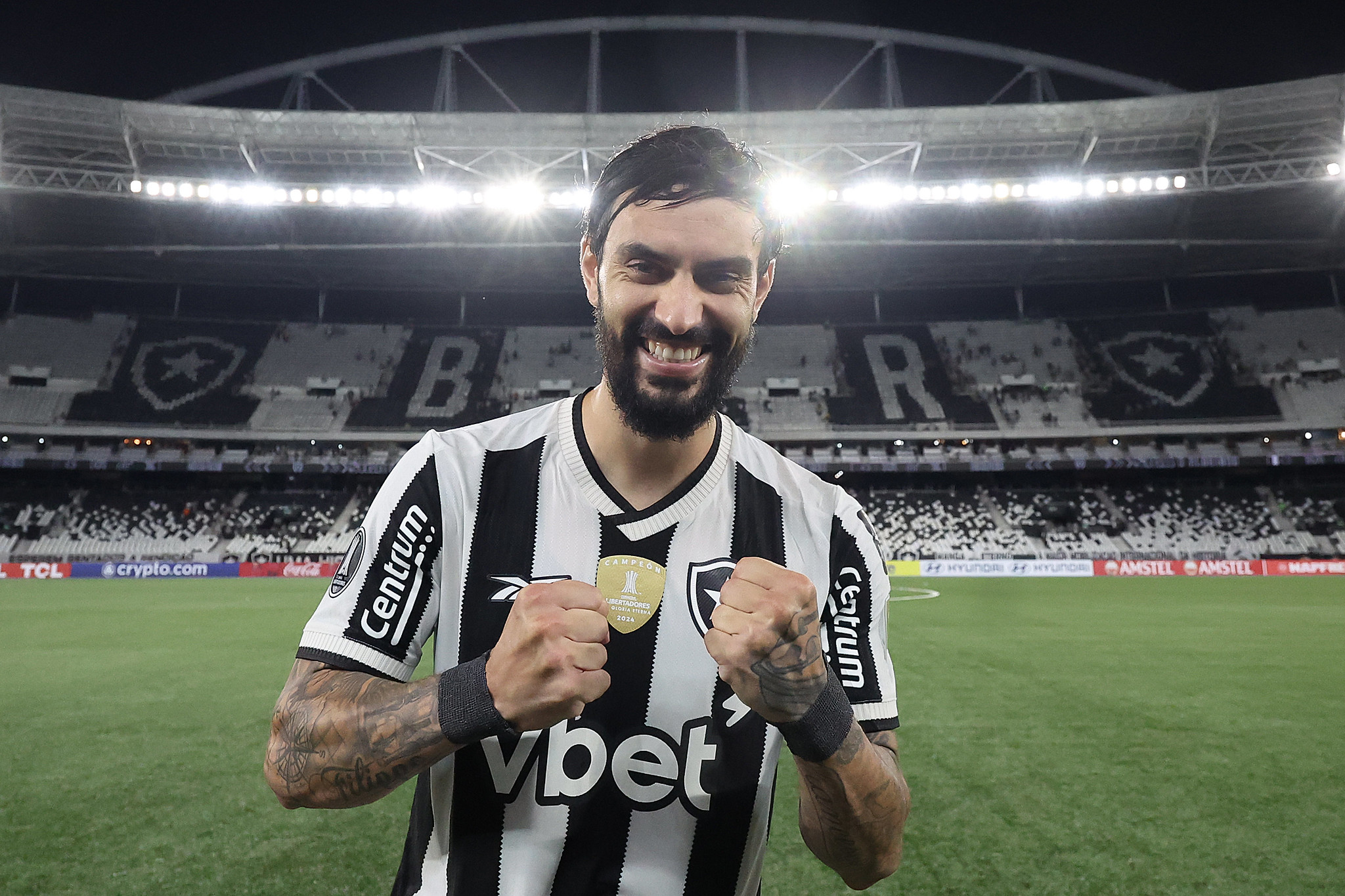 Com lesão na coxa, Mastriani desfalca o Botafogo contra Internacional e Estudiantes 