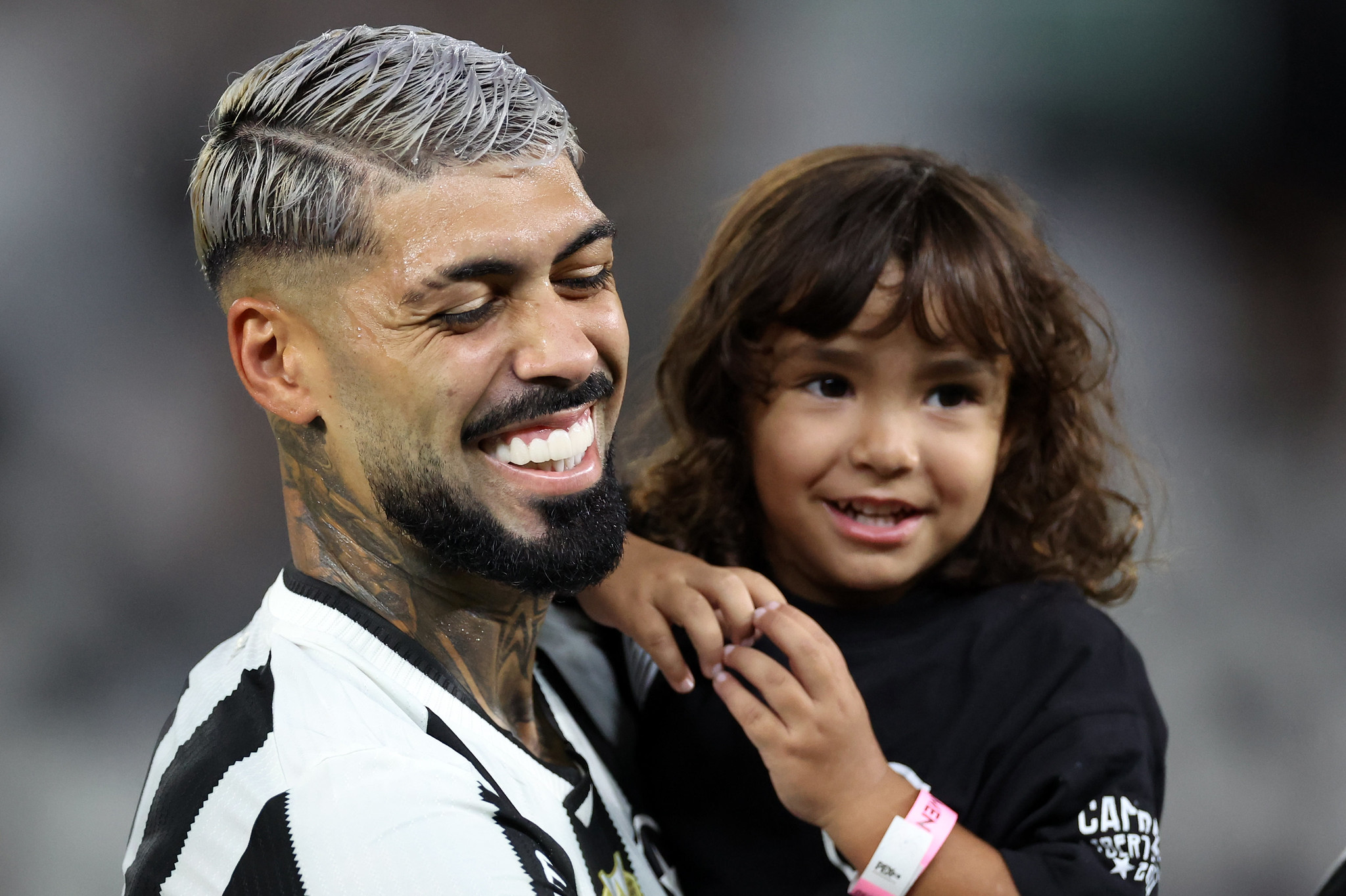 Libertadores: Alexander Barboza volta ao Botafogo contra o Universidad de Chile, diz jornalista 