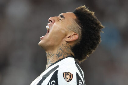 botafogo estudiantes igor jesus detalhe