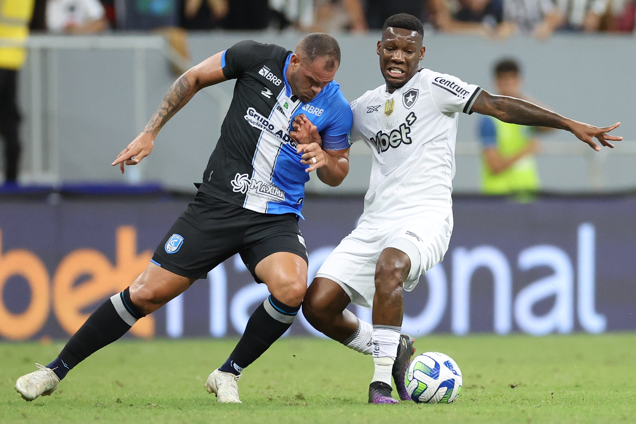 Em jogo sofrível, Botafogo perde para o Capital-DF mas avança na Copa ...