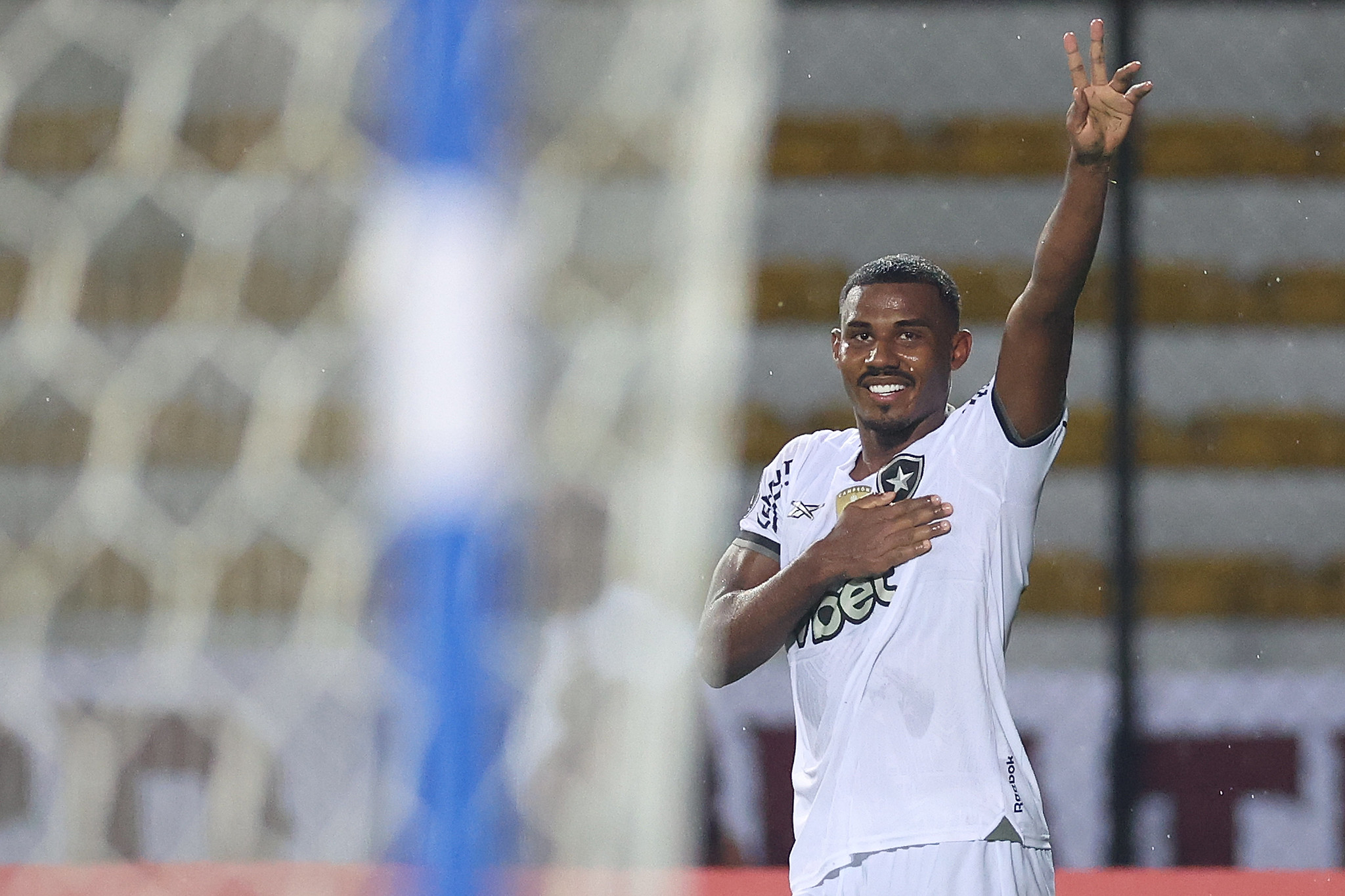 Cuiabano destaca vitória do Botafogo contra o Carabobo pela Libertadores: 'É o mais importante' 