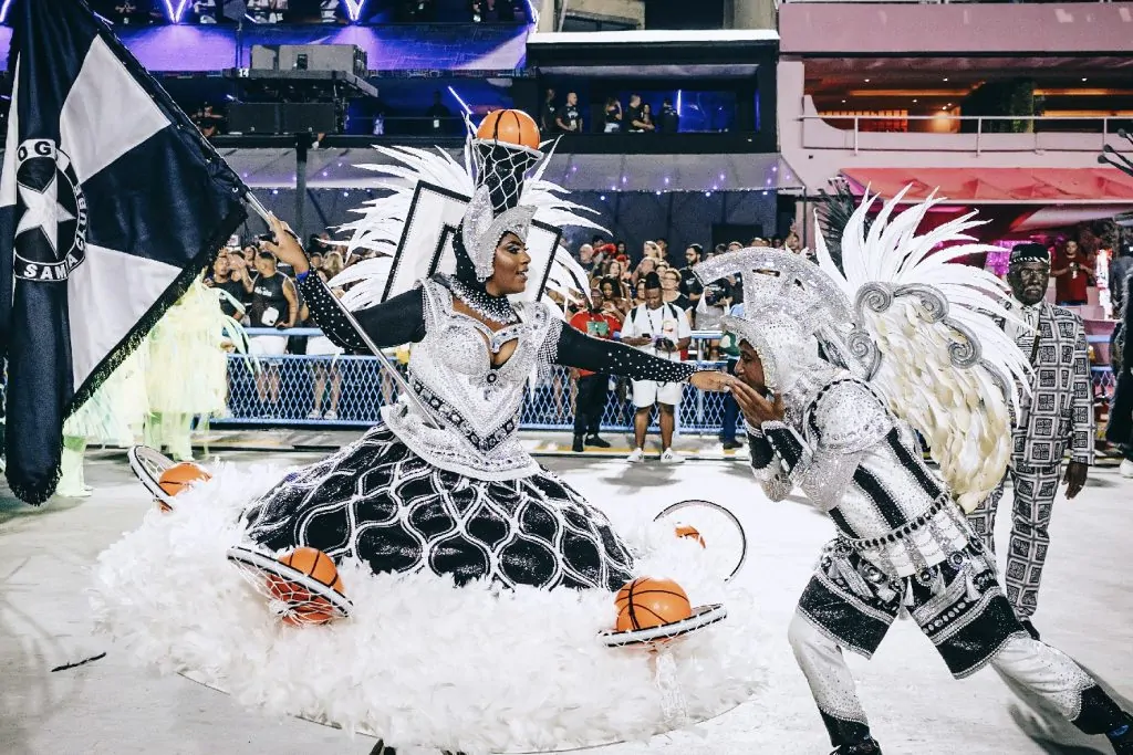 Porta Bandeira Botafogo Samba Clube