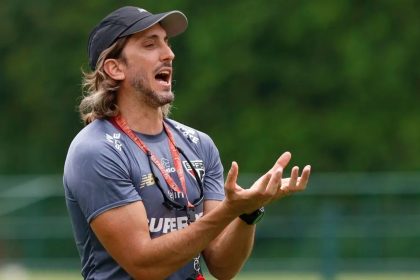 Luis Zubeldía técnico do São Paulo